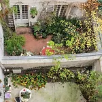 Paris Eiffel Tower - Cityapartmentstay