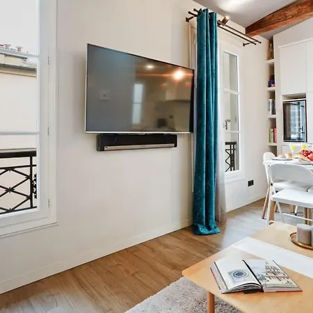 Eiffel Tower - Cityapartmentstay * Paris